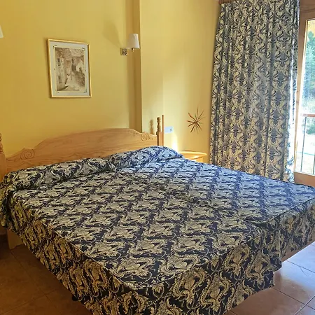 Antic Hotel 2*